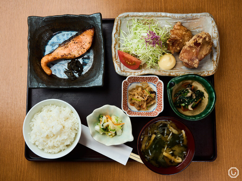 „Torafuku“ ryžių „Teishoku“ patiekalų rinkinys – „Umami“ kąsneliai