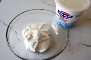 Japoniško stiliaus graikiško jogurto „Sūrio pyrago“ puodeliai (be grietinėlės sūrio!) – Japoniškas maisto gaminimas 101